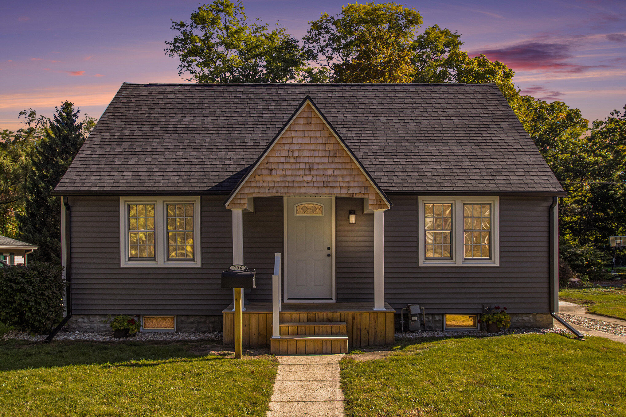 706 N Front Street, Dowagiac