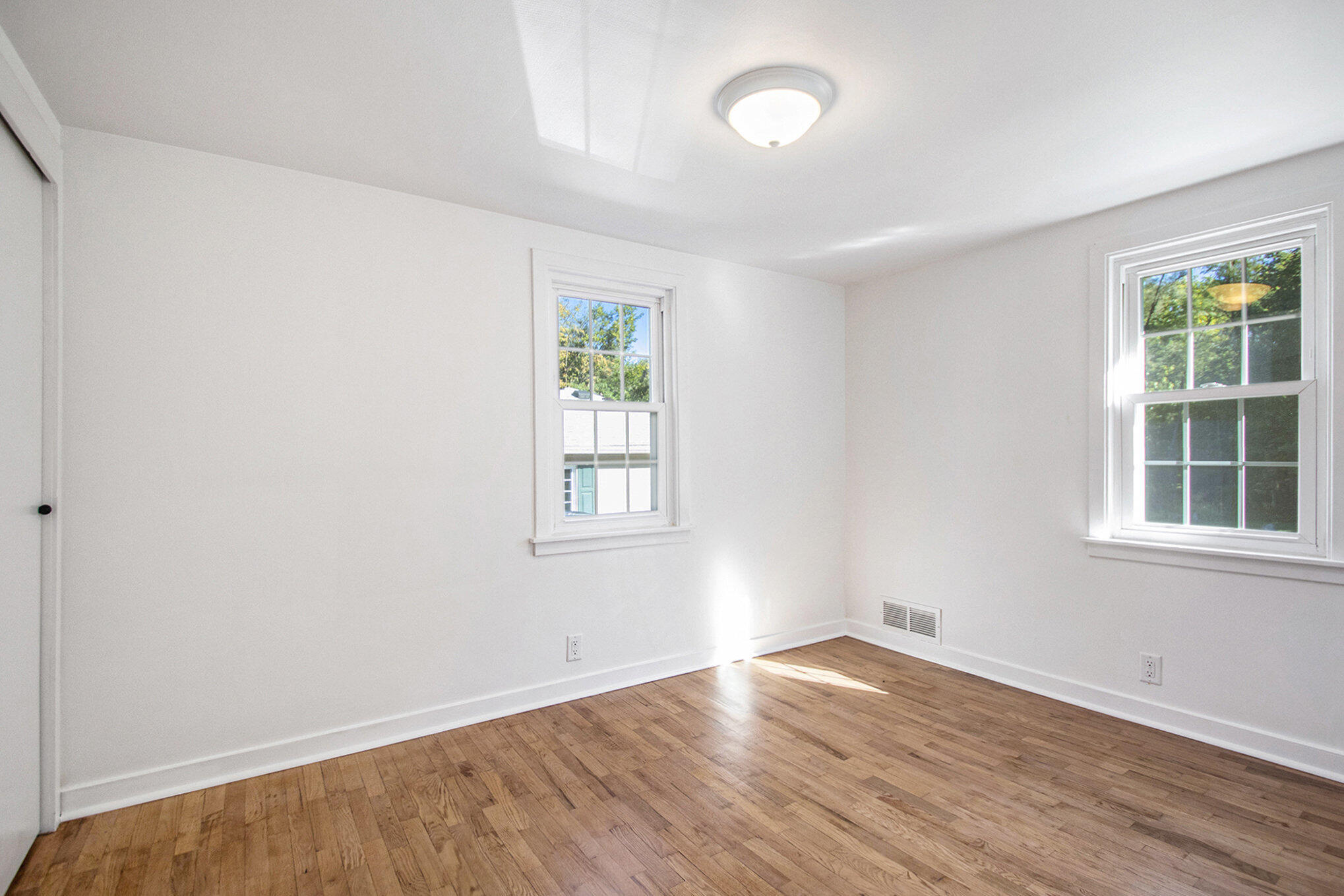 706 N Front Street, Dowagiac