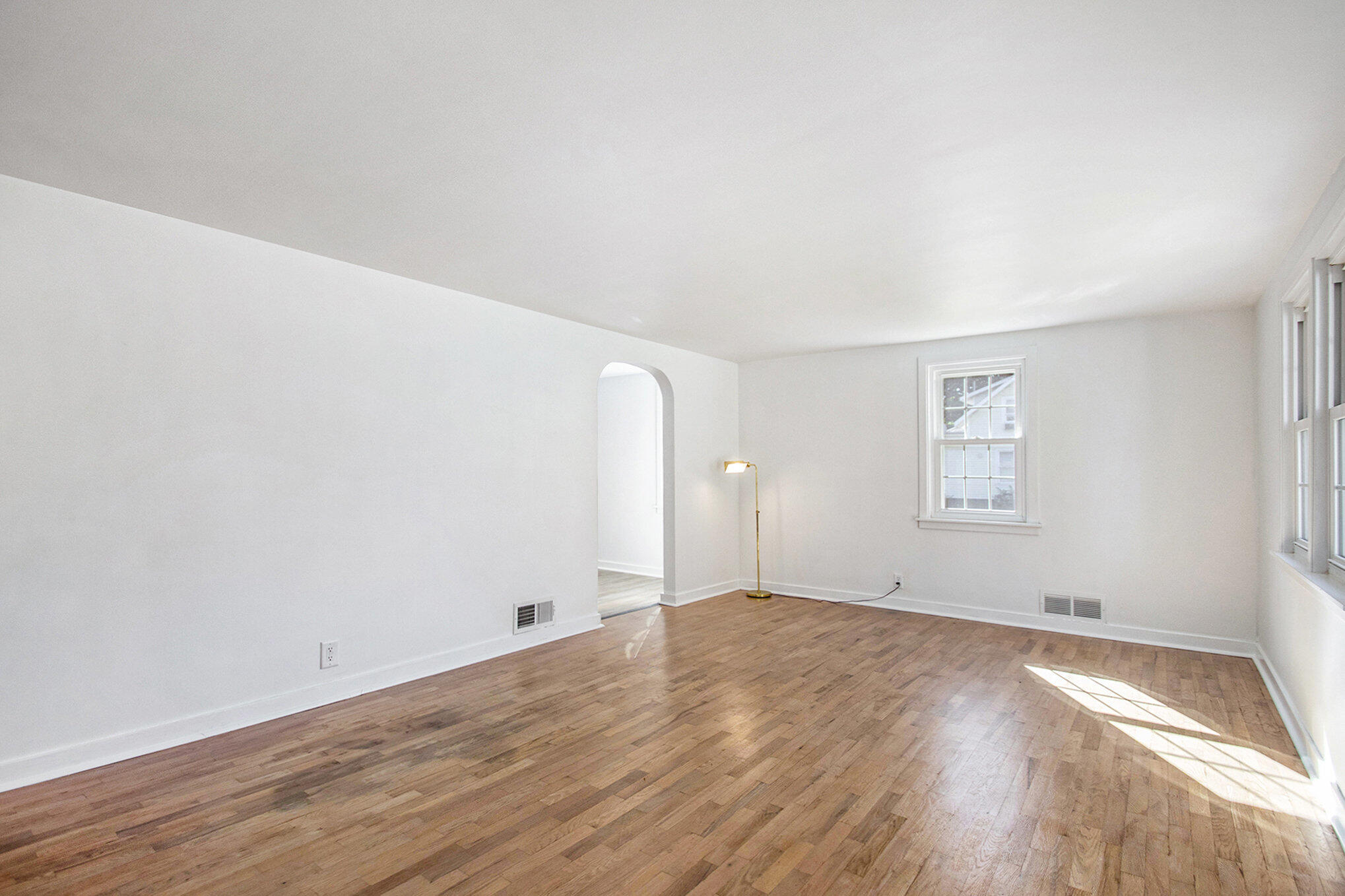 706 N Front Street, Dowagiac