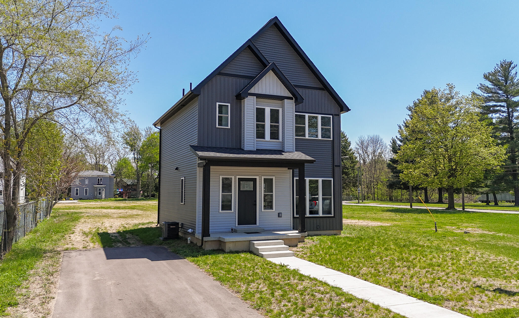 102 N Mill Street