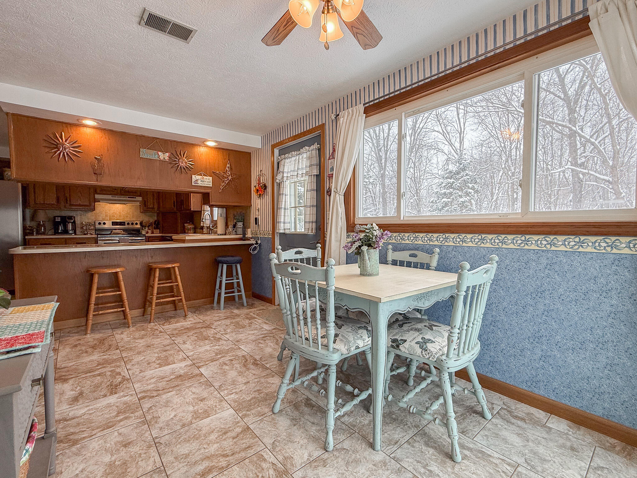 28860 Sarabyn Street