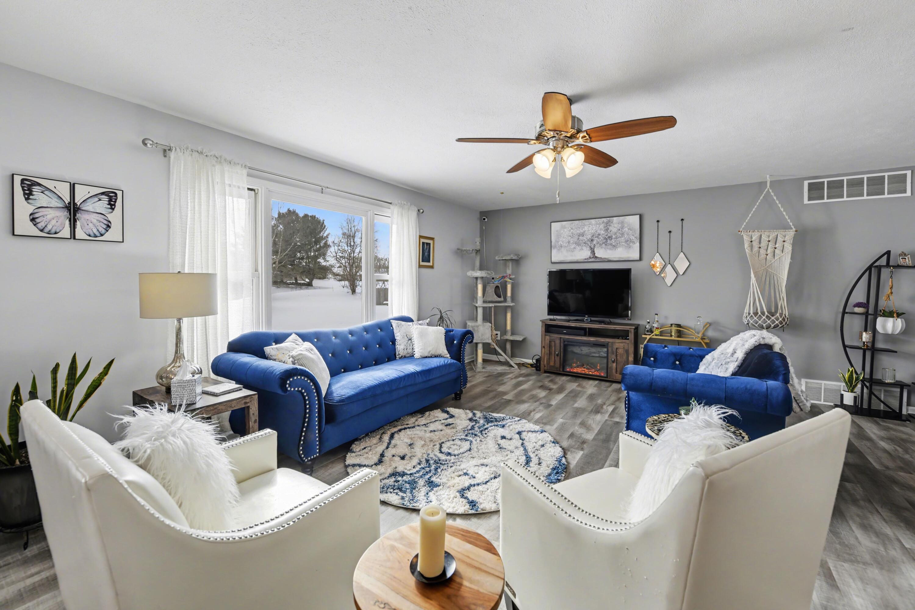 29413 Saddlebred Lane