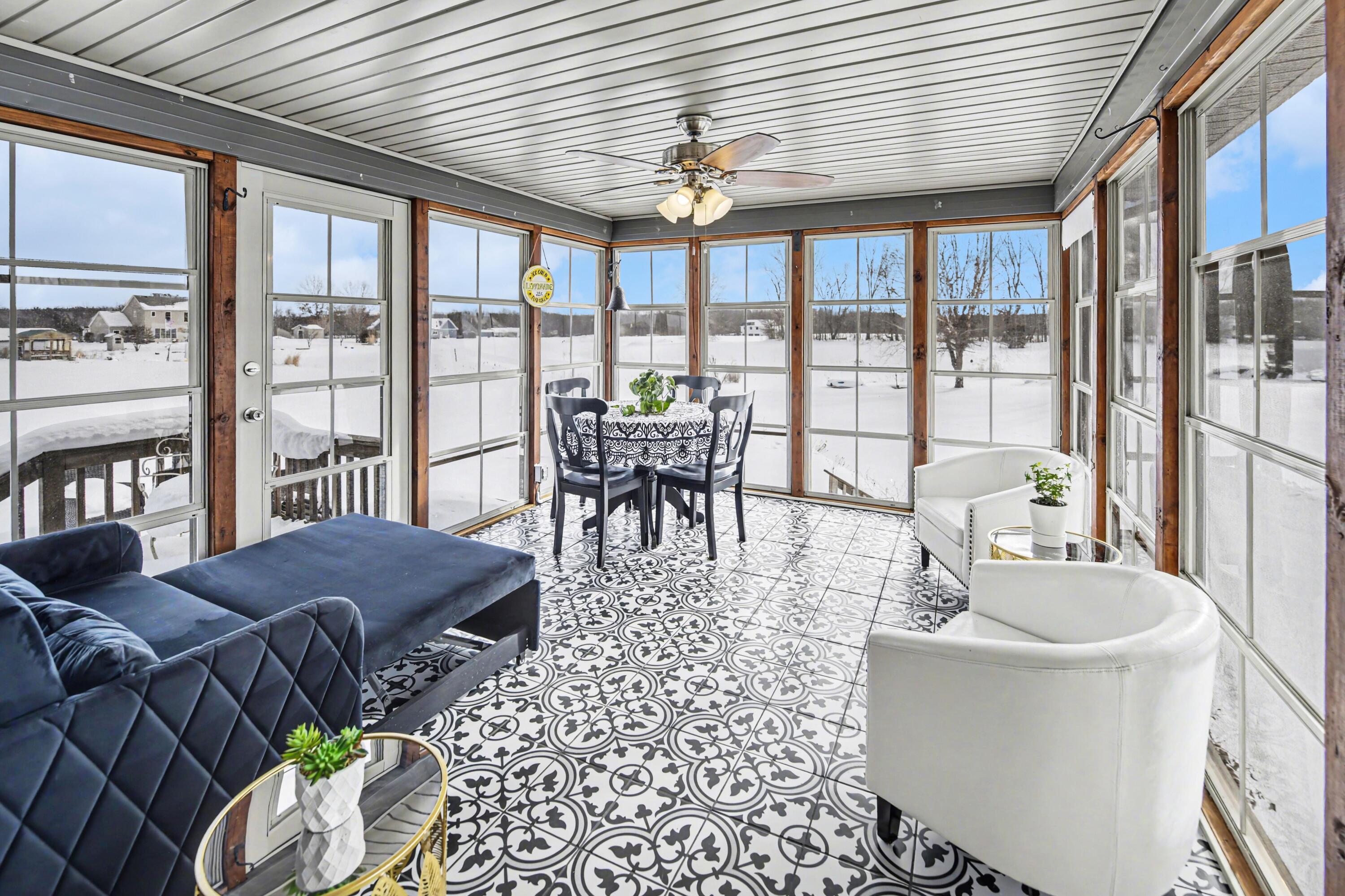 29413 Saddlebred Lane