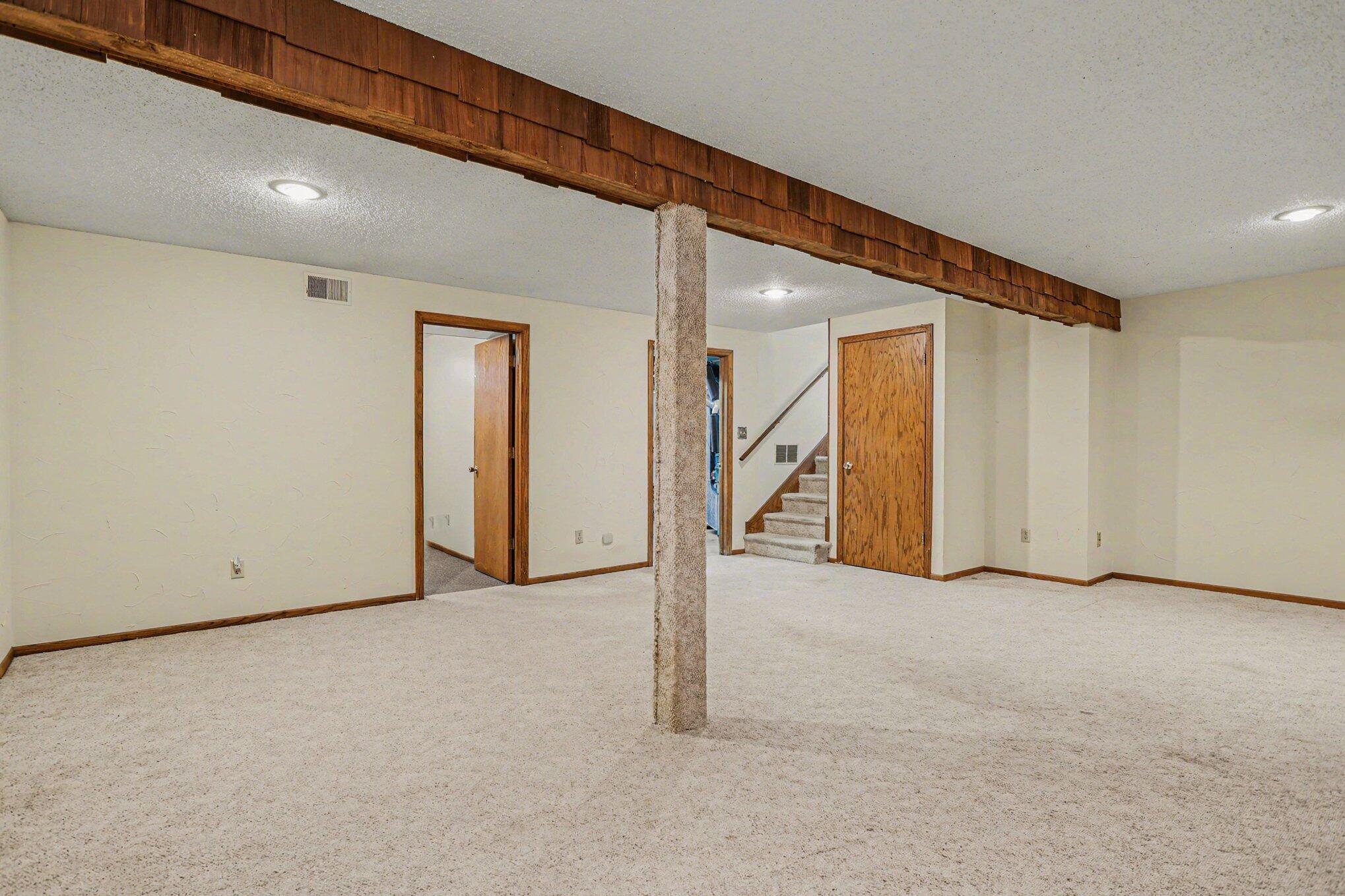 50507 Pleasant Street