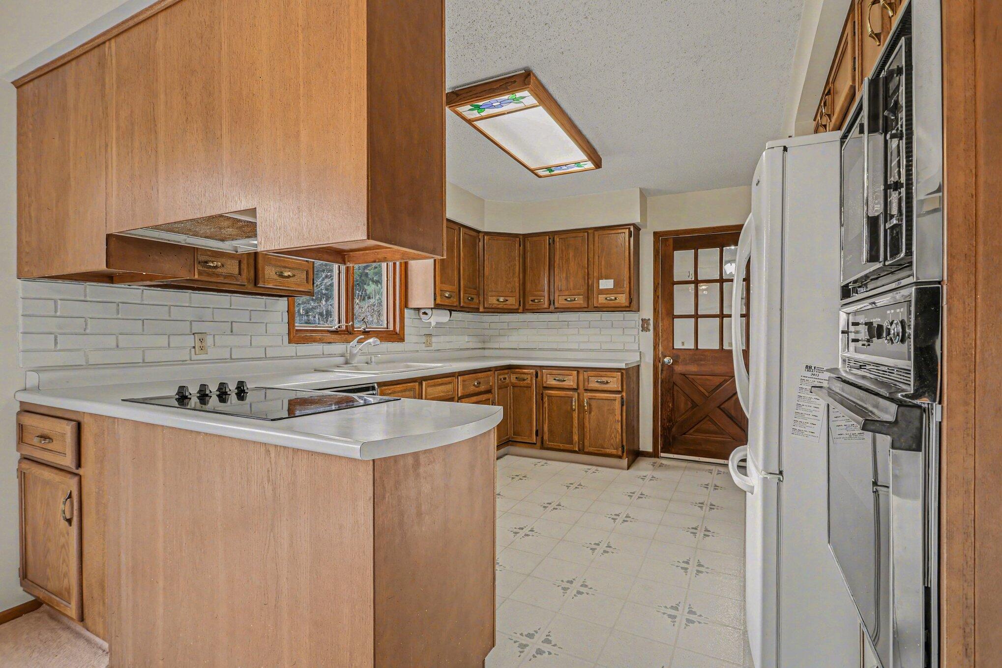 50507 Pleasant Street