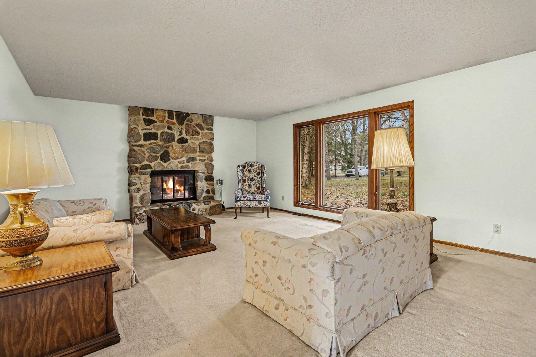 50507 Pleasant Street