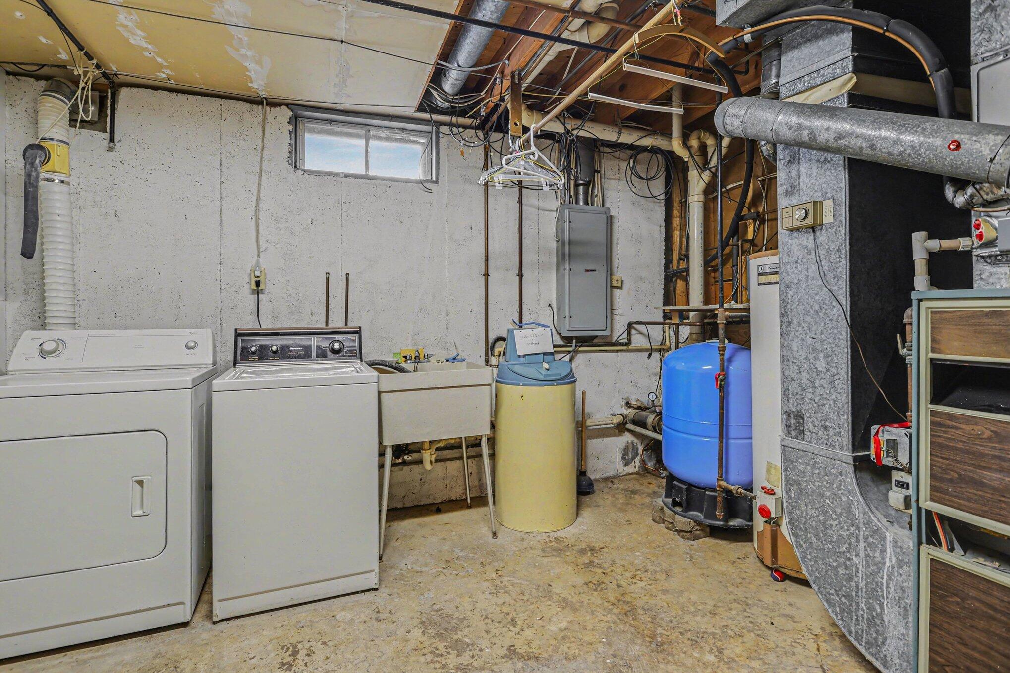 50507 Pleasant Street