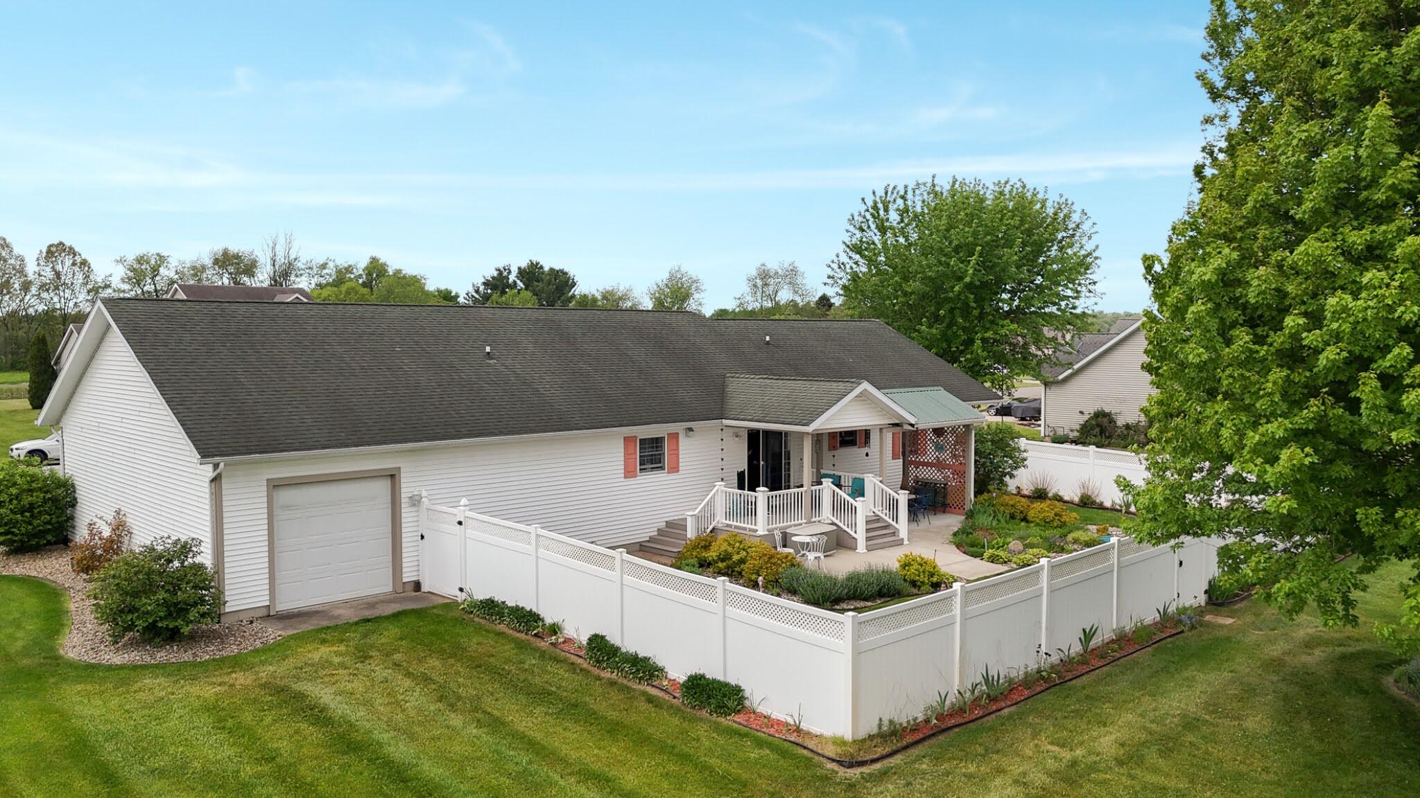 29390 Saddlebred Lane