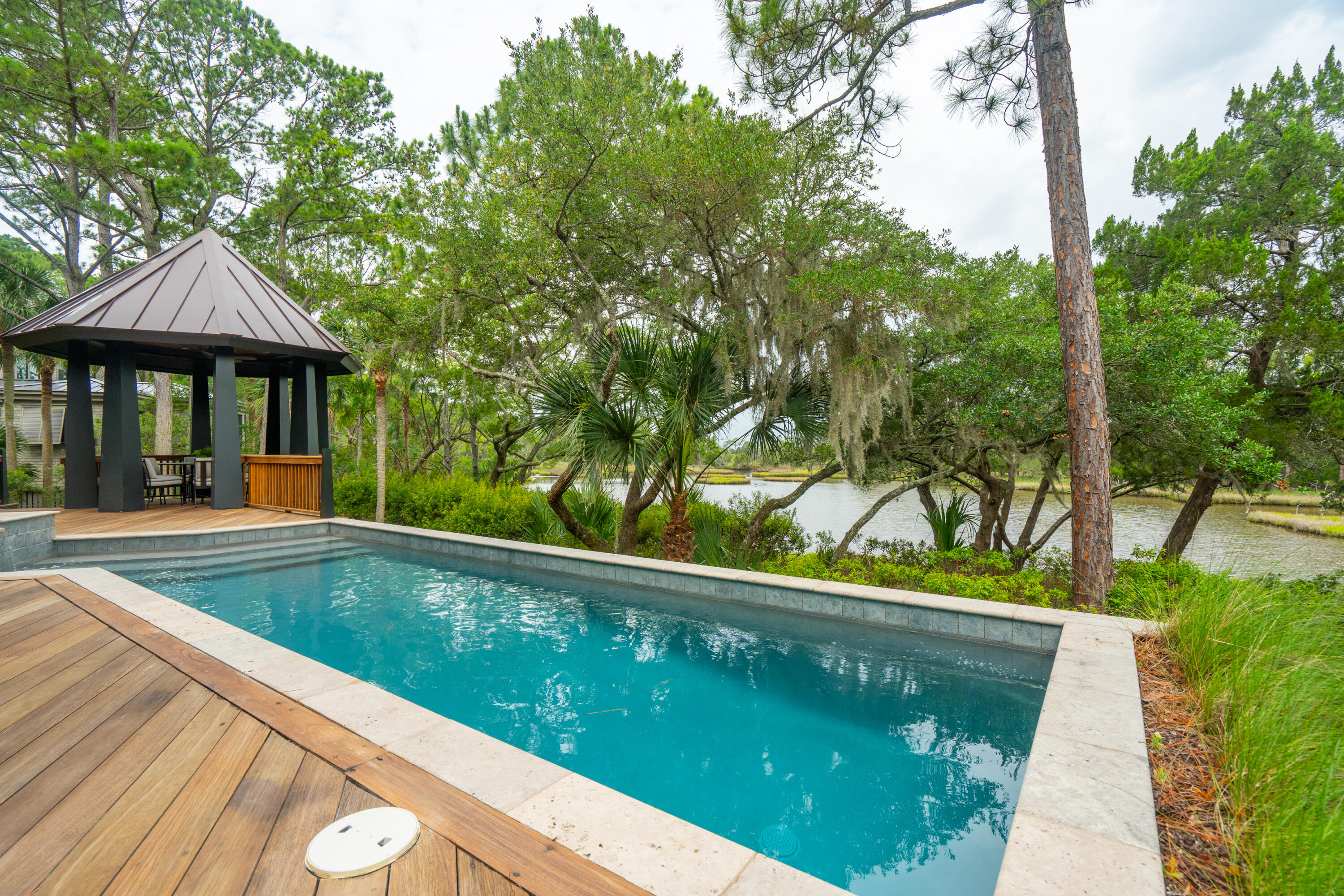 127 Blue Heron Pond Road Unit: E