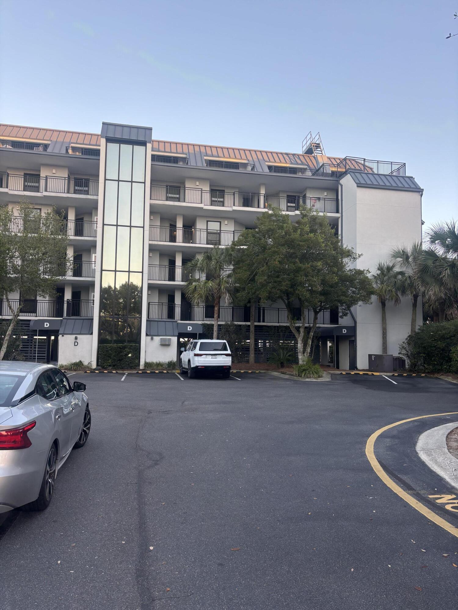 7600 Palmetto Drive # 224 Unit: D-224