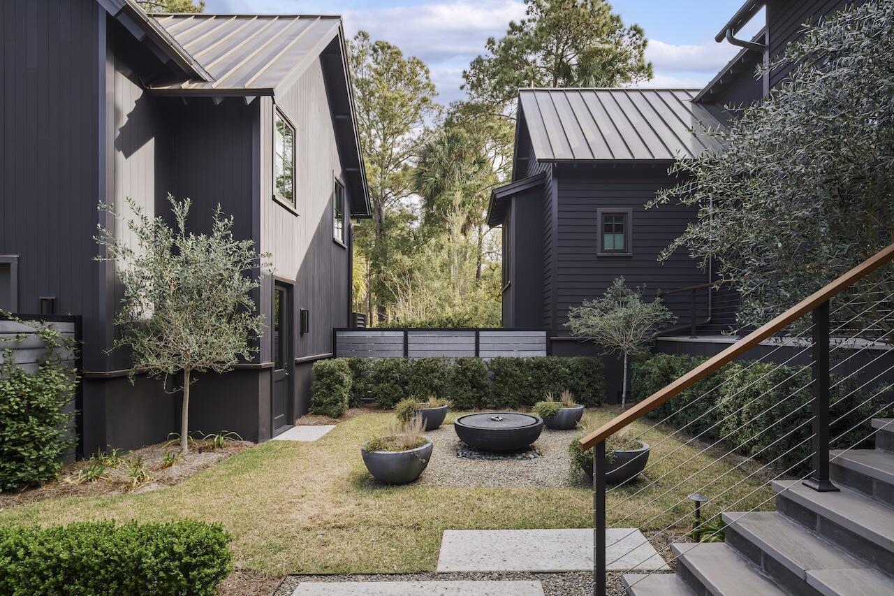435 Fountain Grass Lane # 8 Unit: Share #8