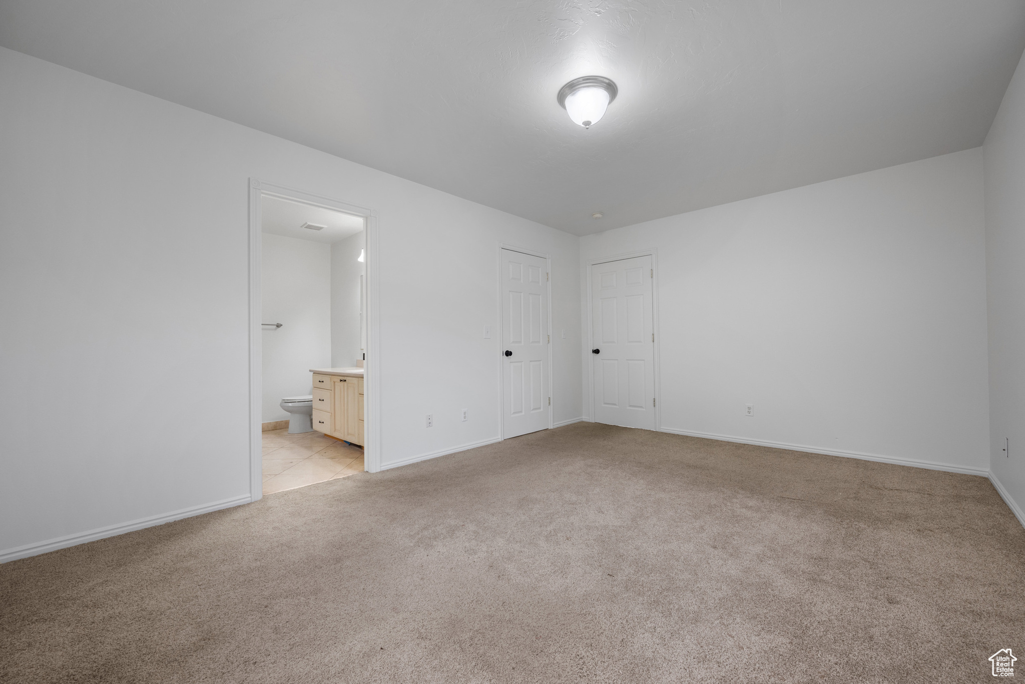 3810 W VALLEY VIEW DR