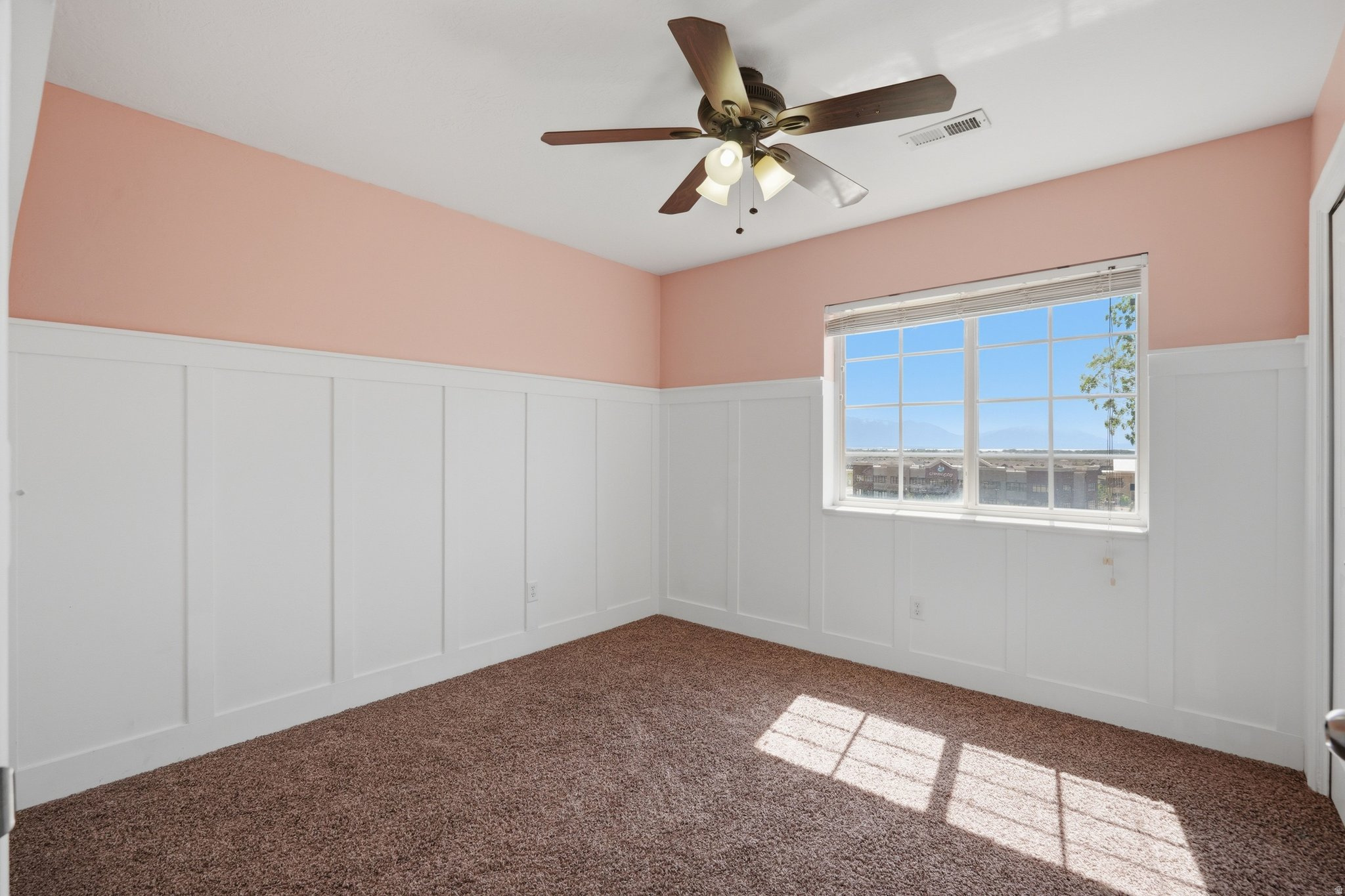 123 W RIDGE RD