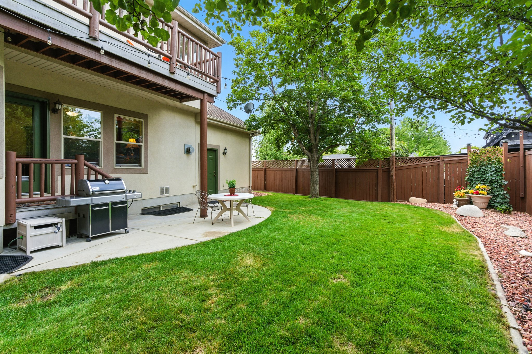 2407 E BENGAL BEND CV