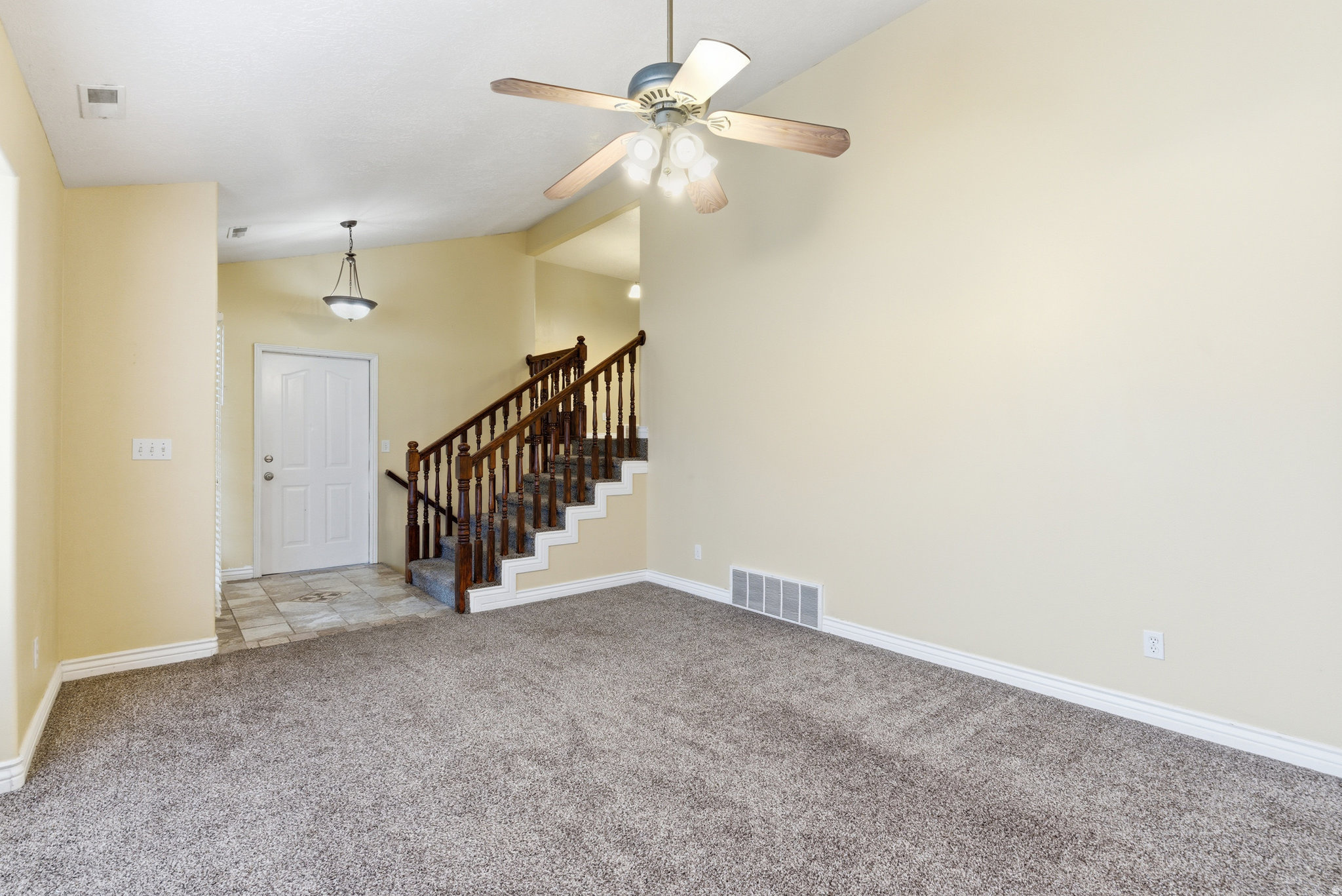 609 W SADDLEBROOK DR