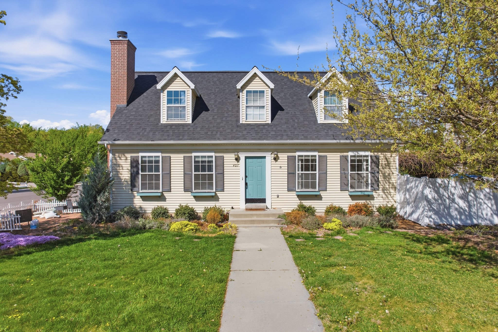 407 N 2150 W