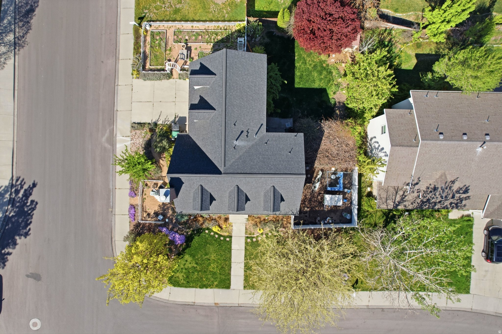 407 N 2150 W