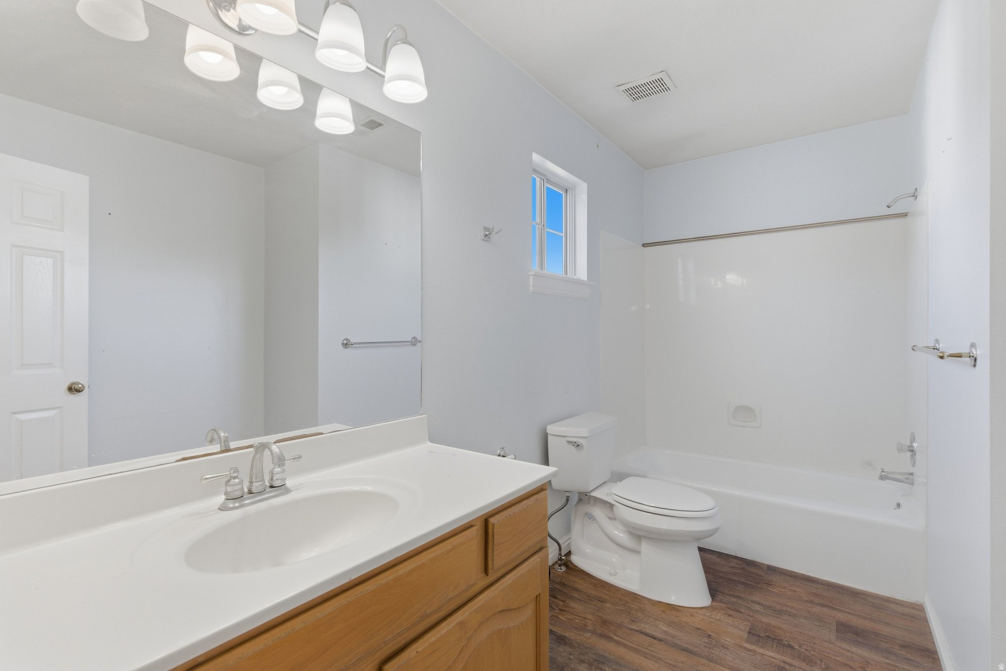 407 N 2150 W