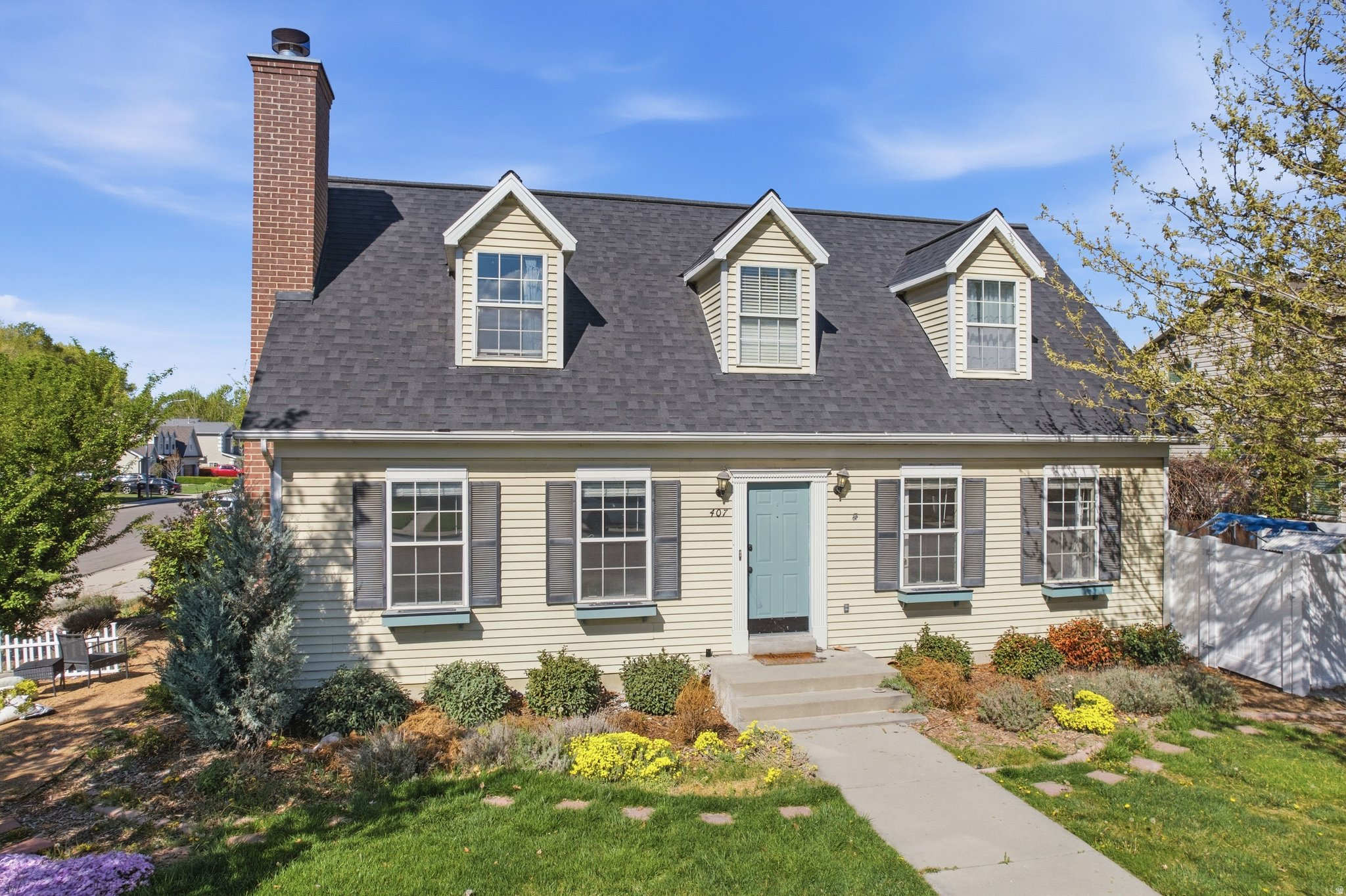 407 N 2150 W