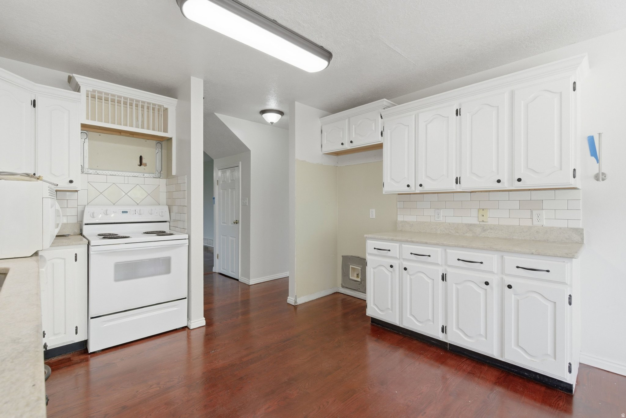 407 N 2150 W