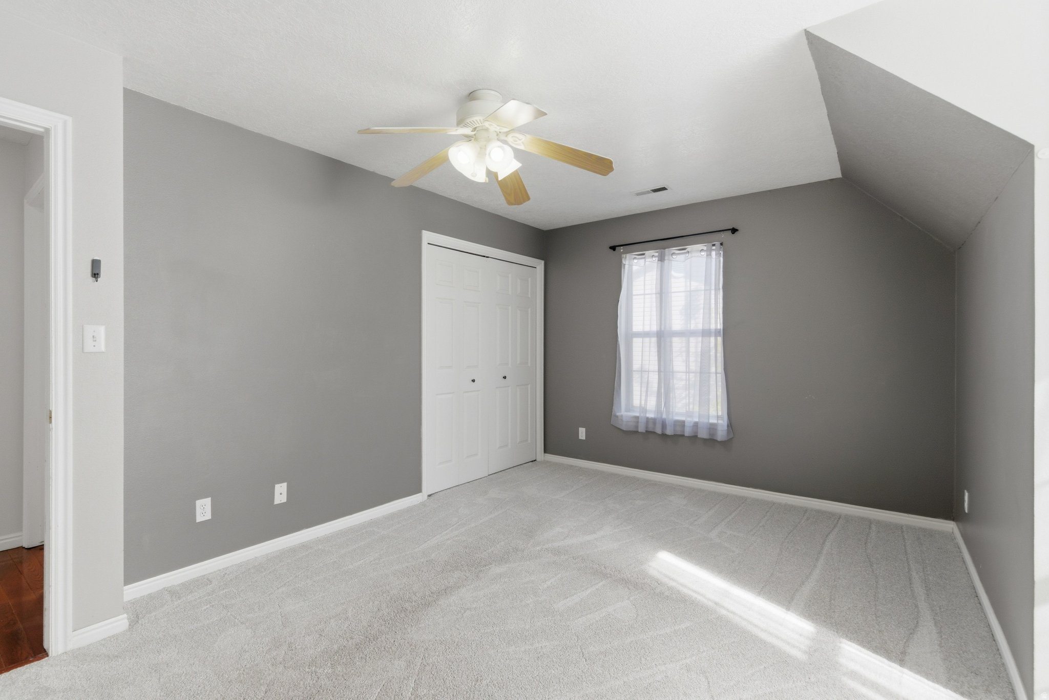 407 N 2150 W