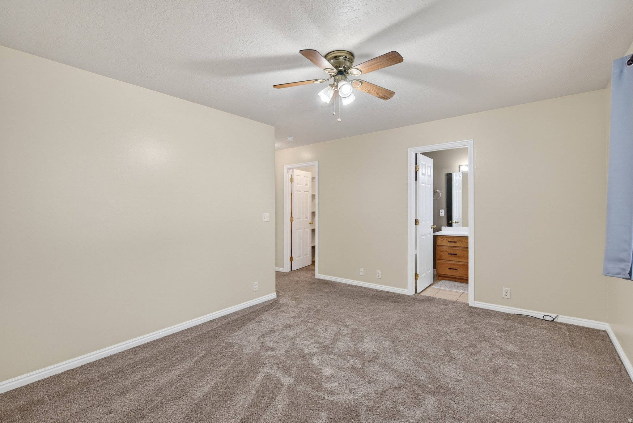 90 W COTTAGE AVE