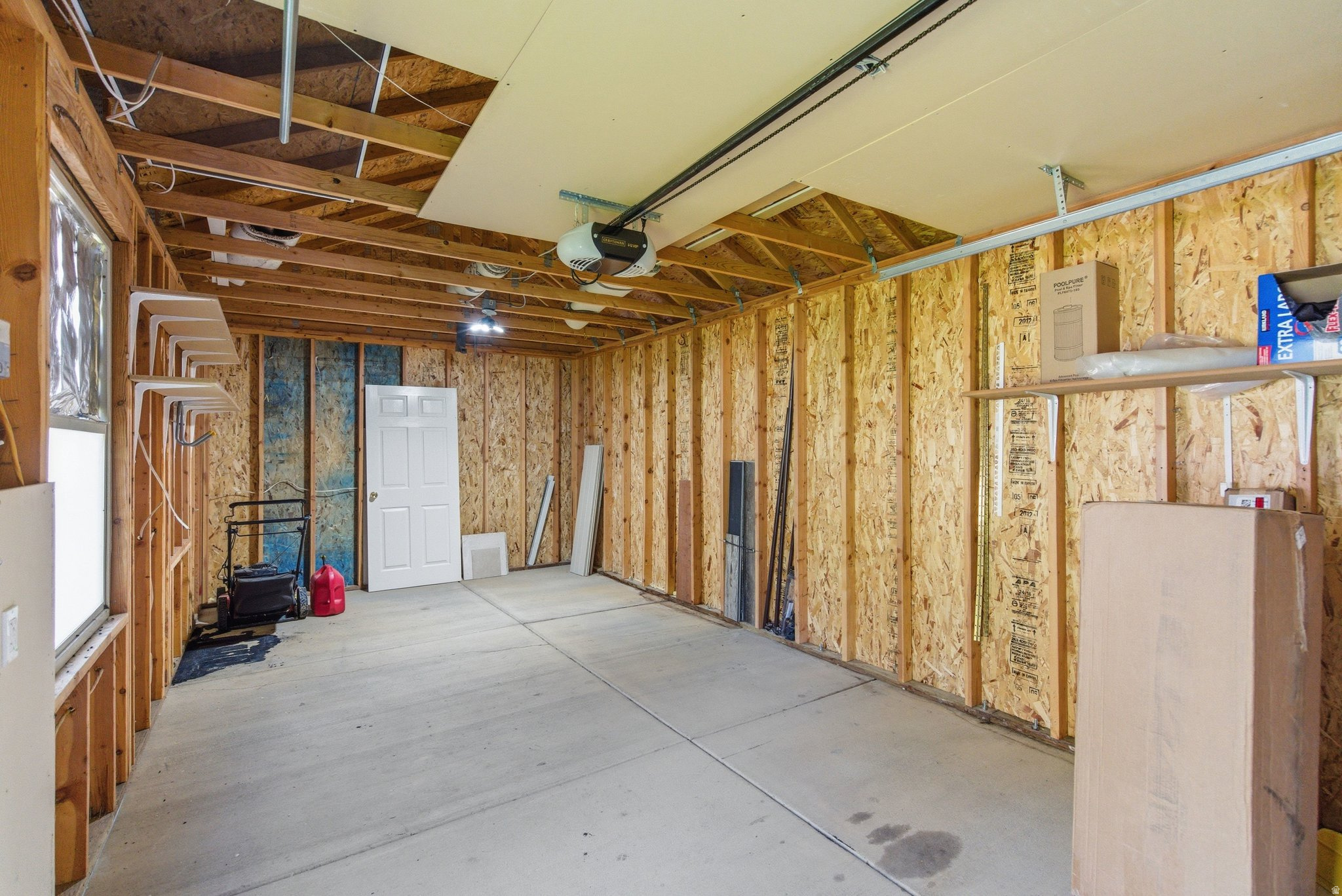 90 W COTTAGE AVE