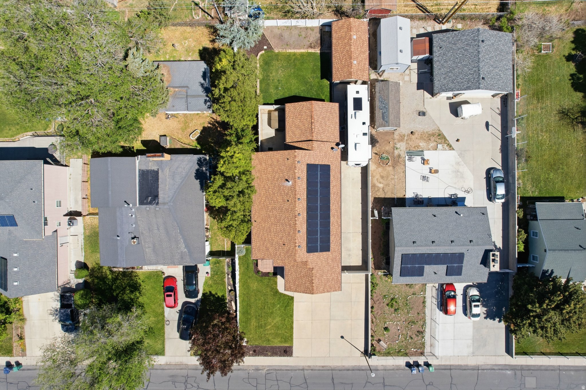 90 W COTTAGE AVE