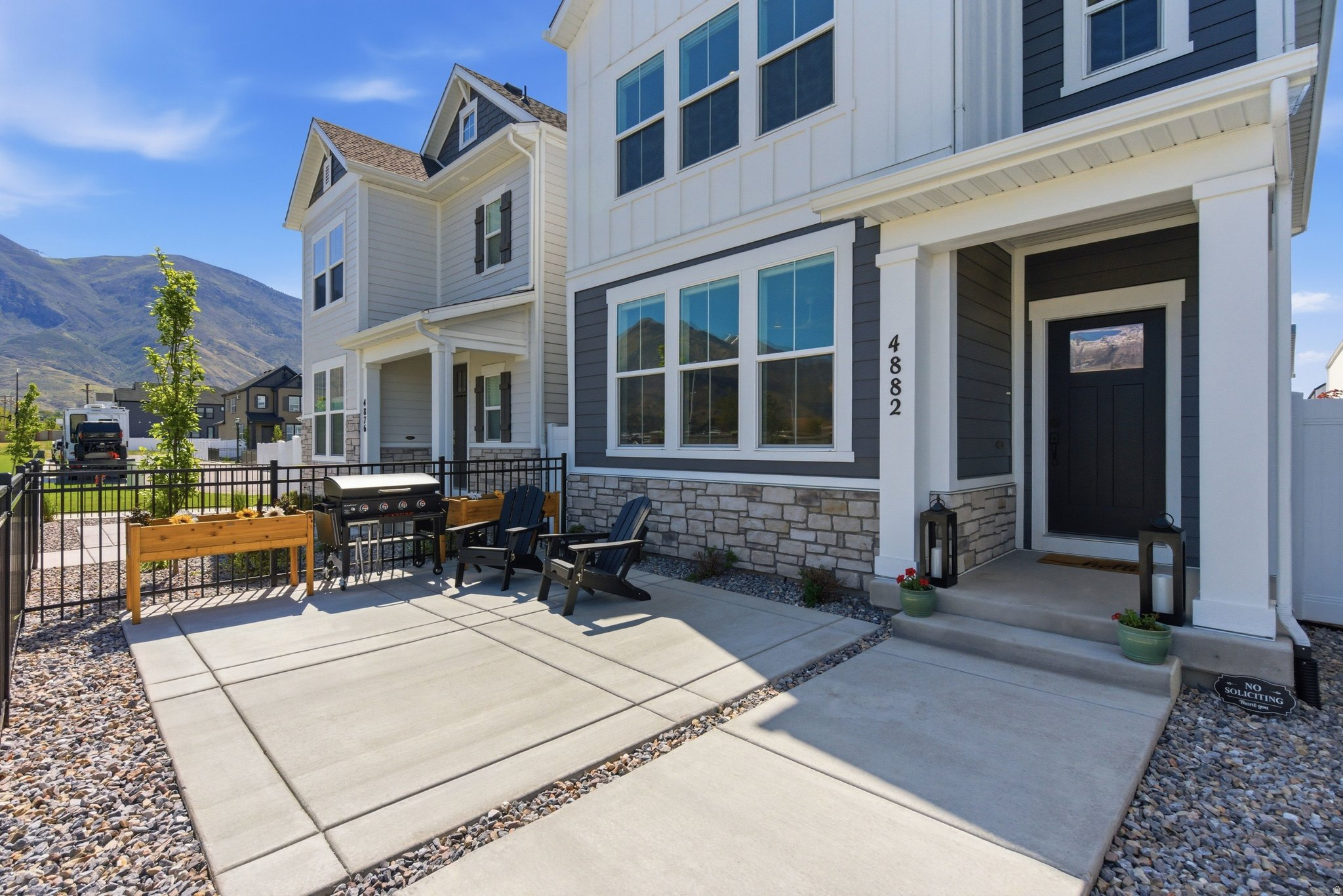4882 W COULTER CT #702