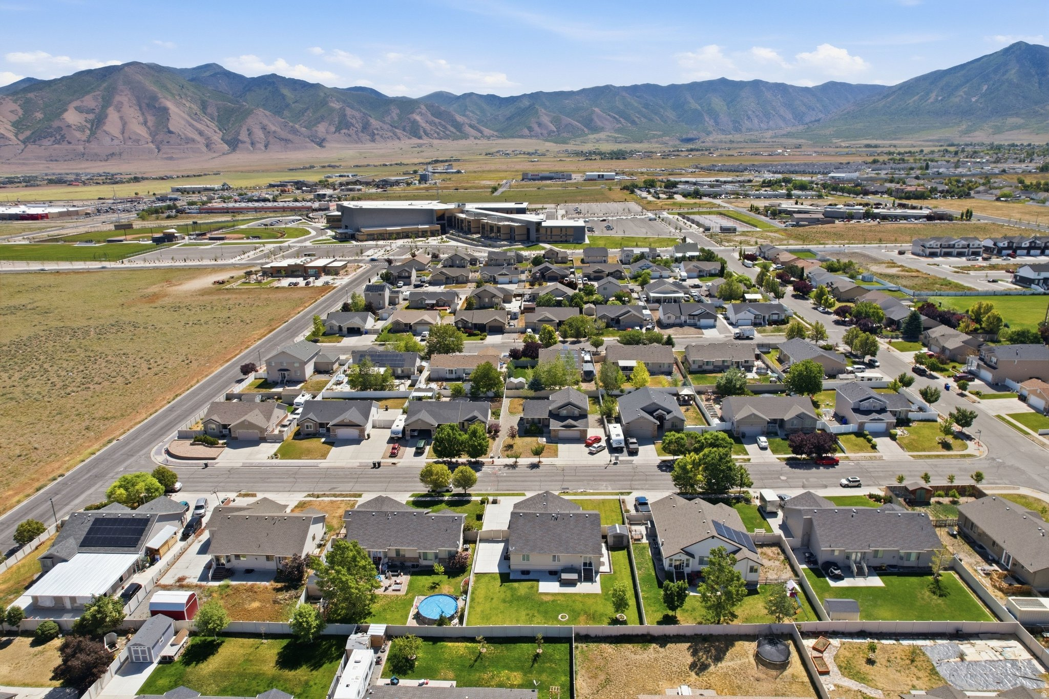 2151 N 130 W