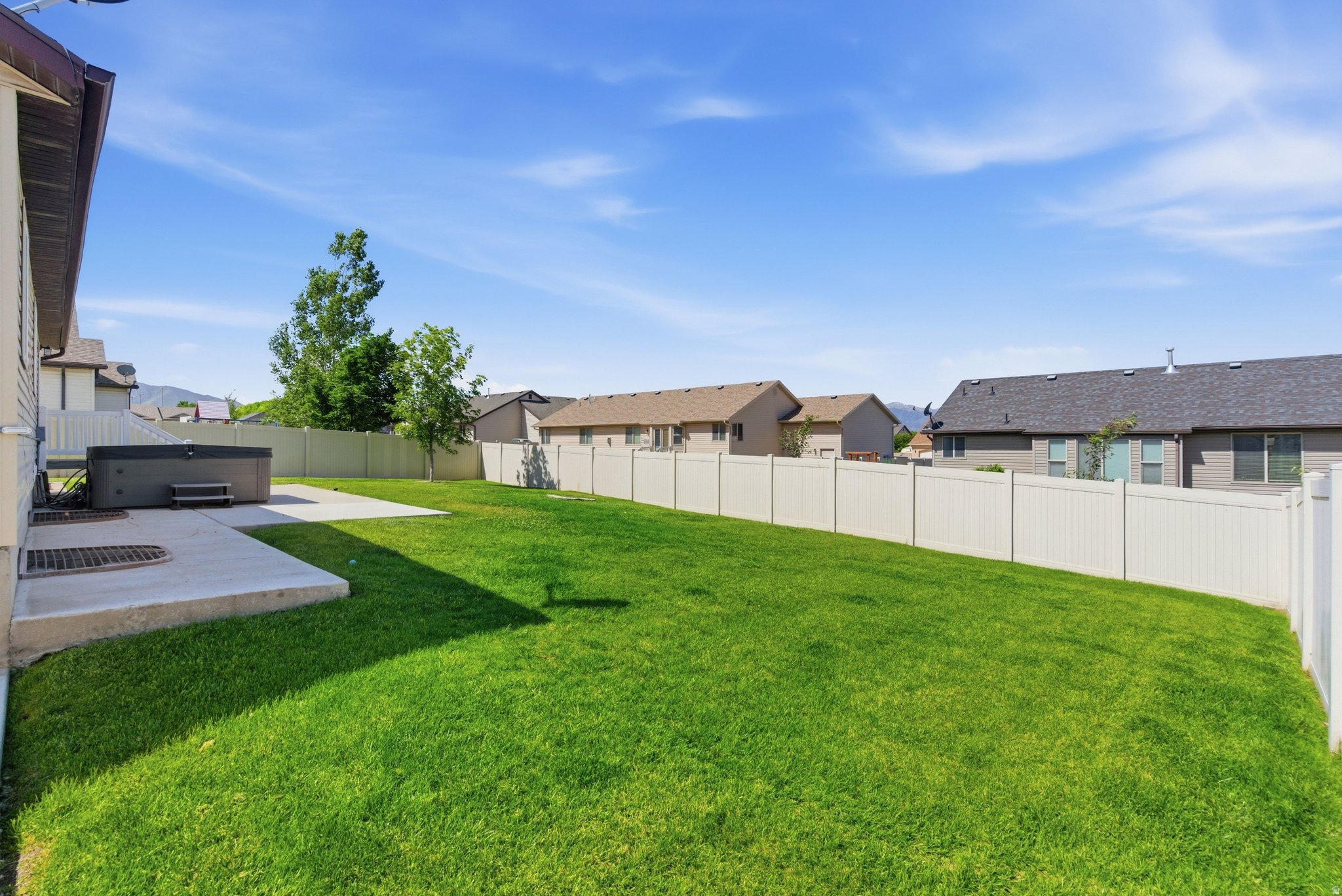 2151 N 130 W