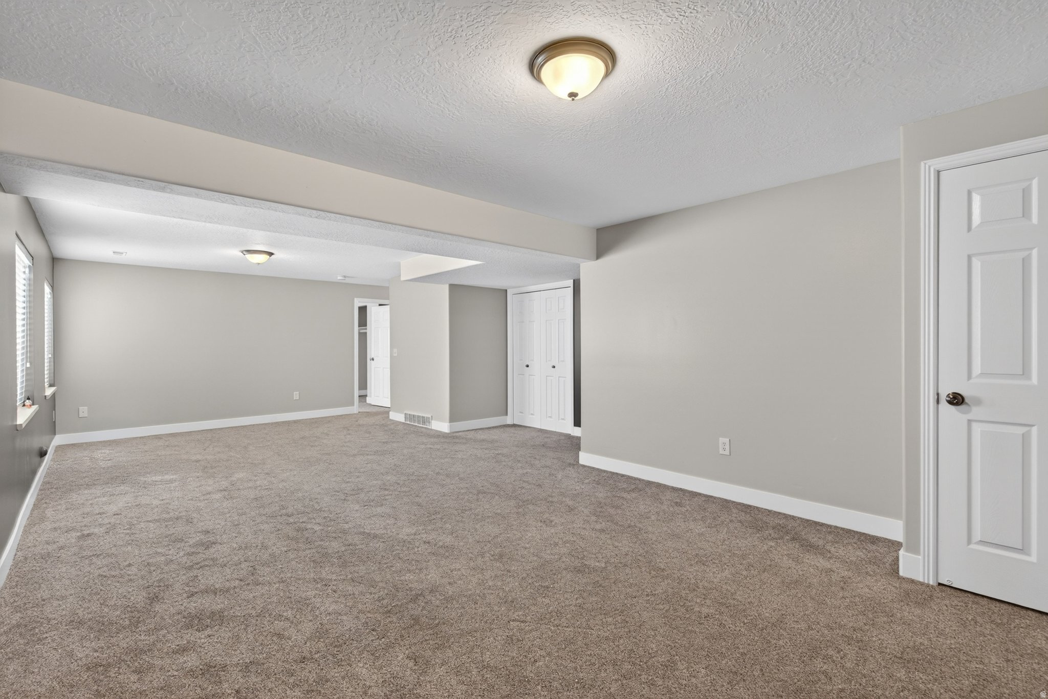 2151 N 130 W