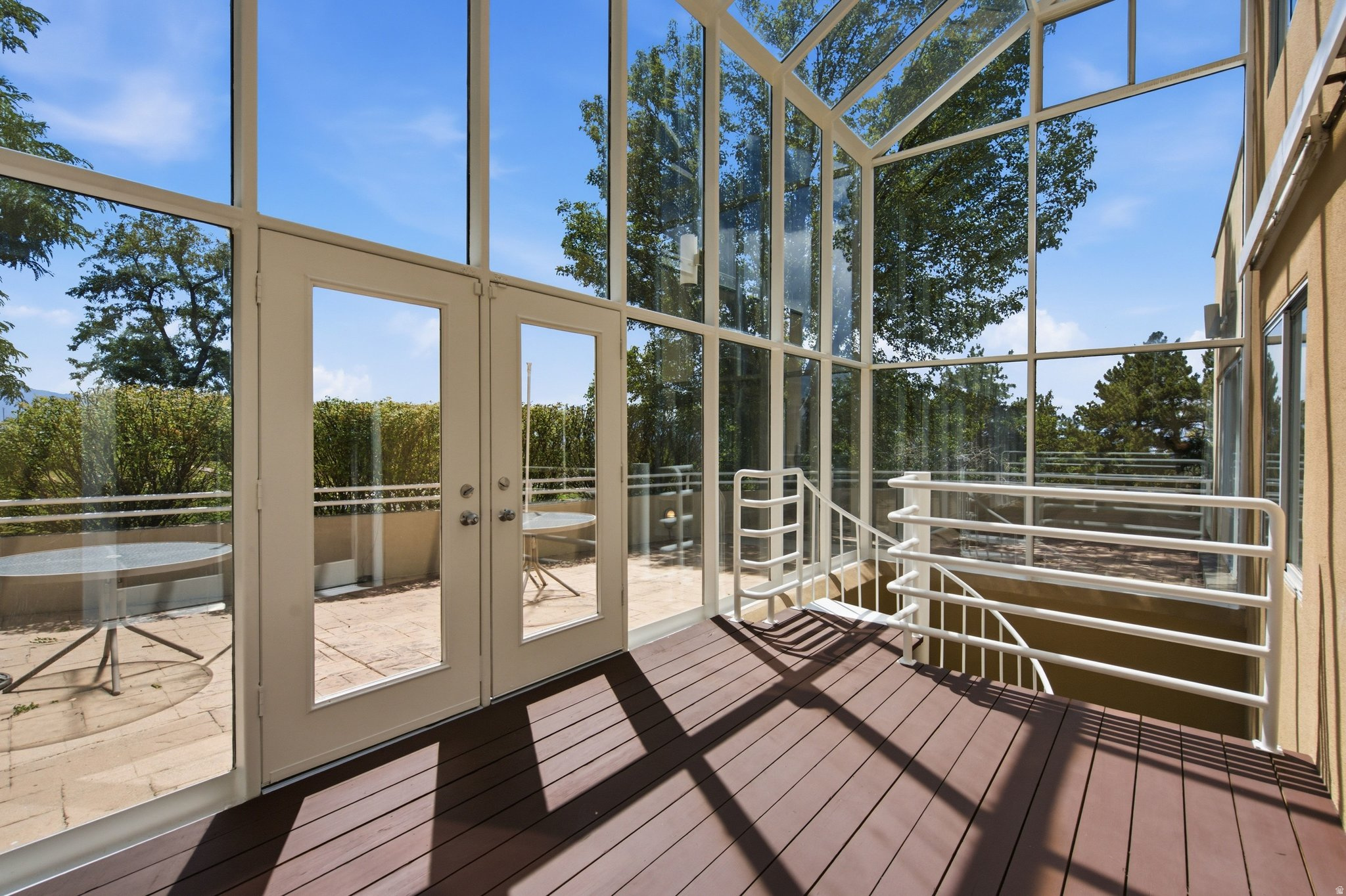 1704 E FORT DOUGLAS CIR