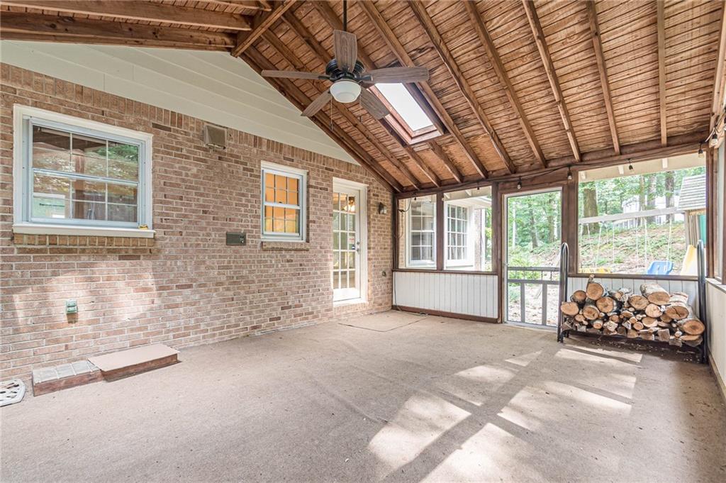2068 Mountain Creek Road