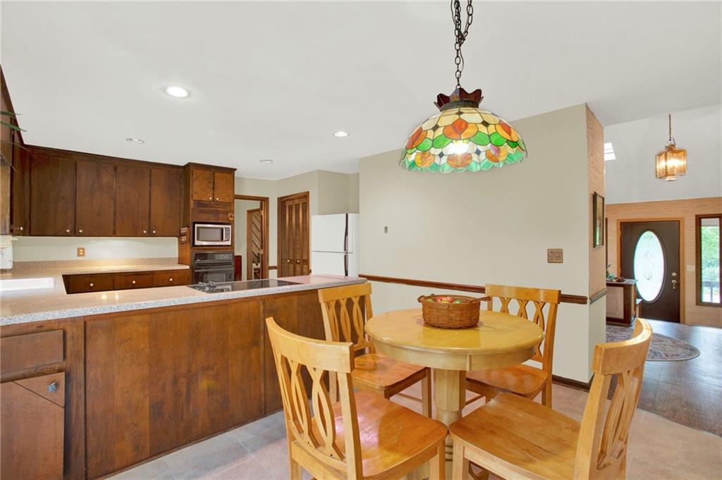 2688 Shadow Bluff Drive NE