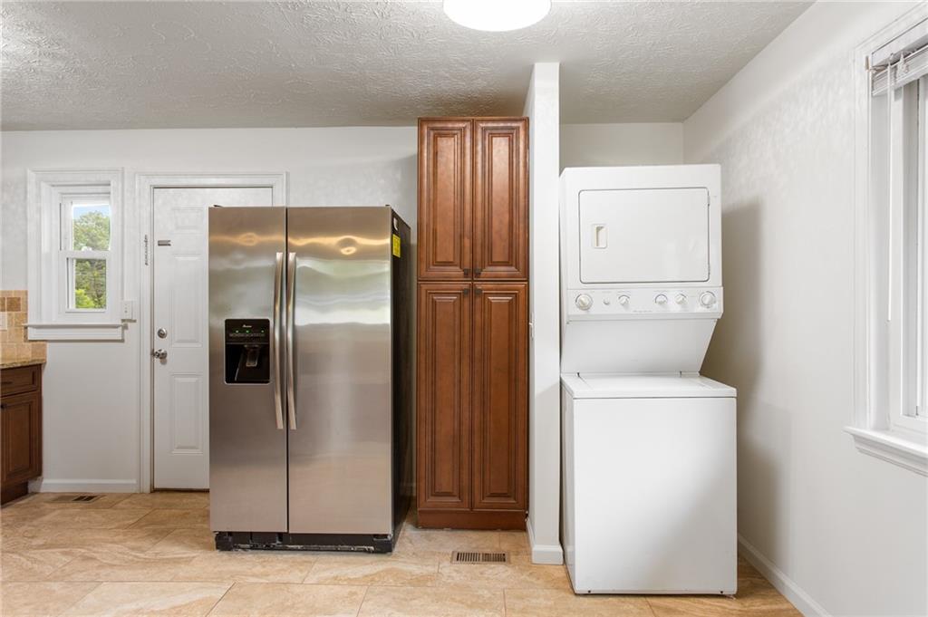 860 Frances Drive SE