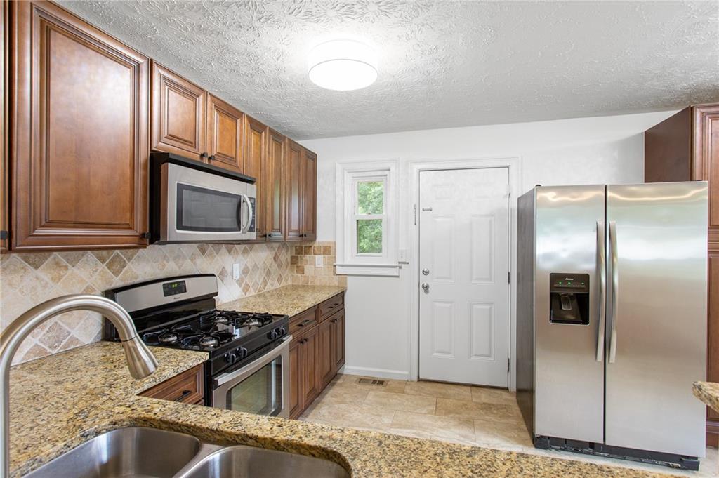 860 Frances Drive SE