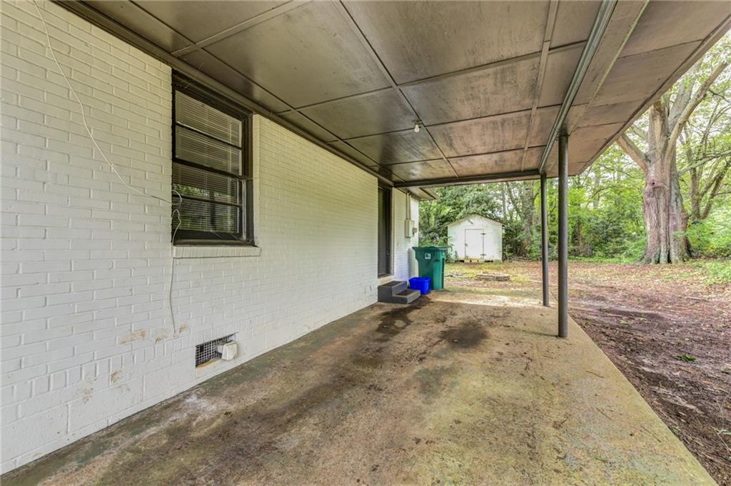 2204 Trailwood Drive SE