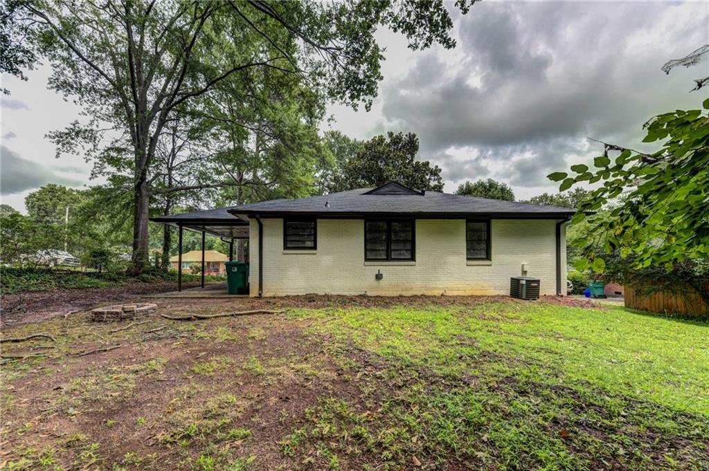 2204 Trailwood Drive SE