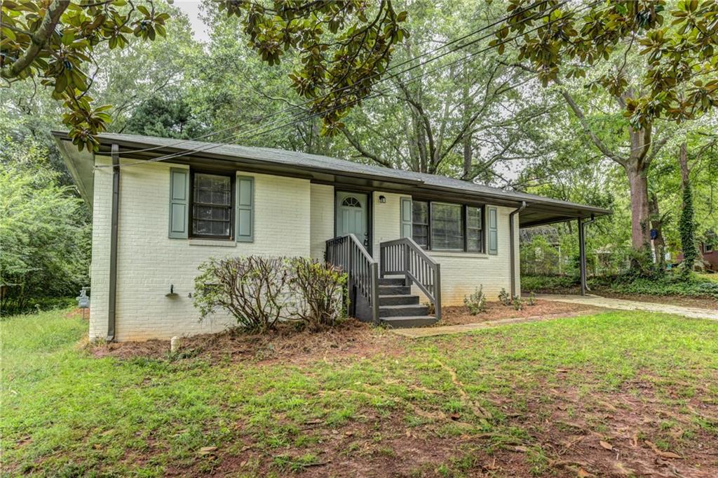 2204 Trailwood Drive SE