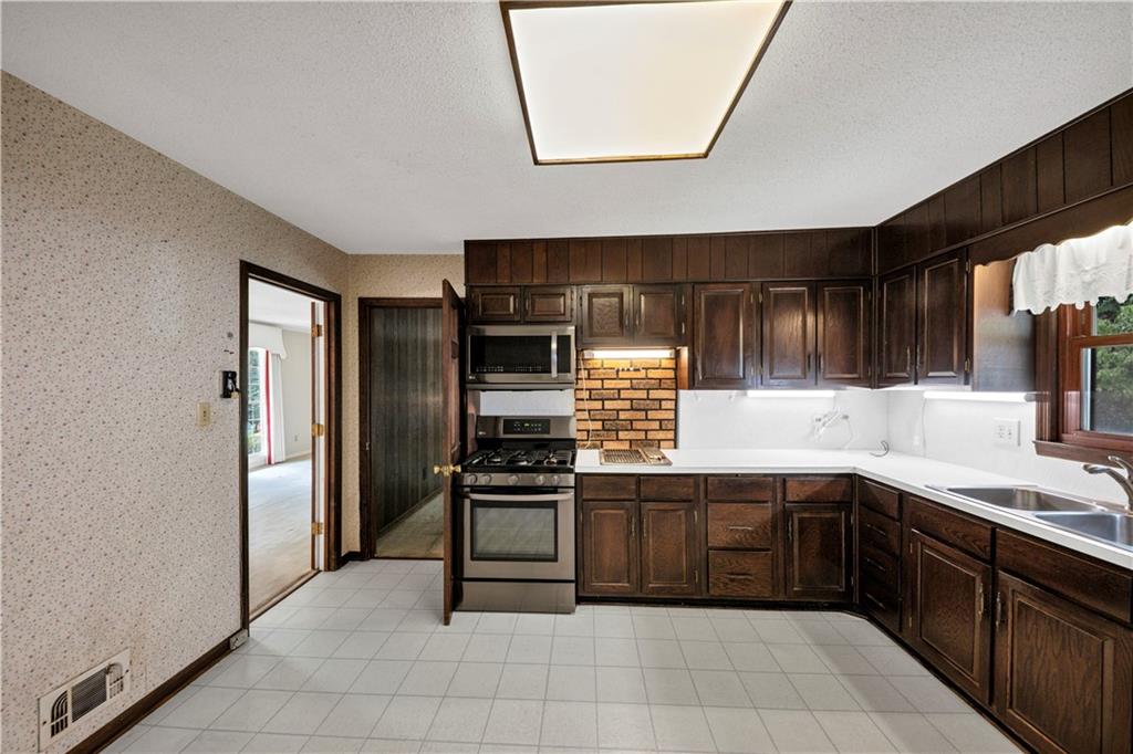 101 Early Parkway Drive SE