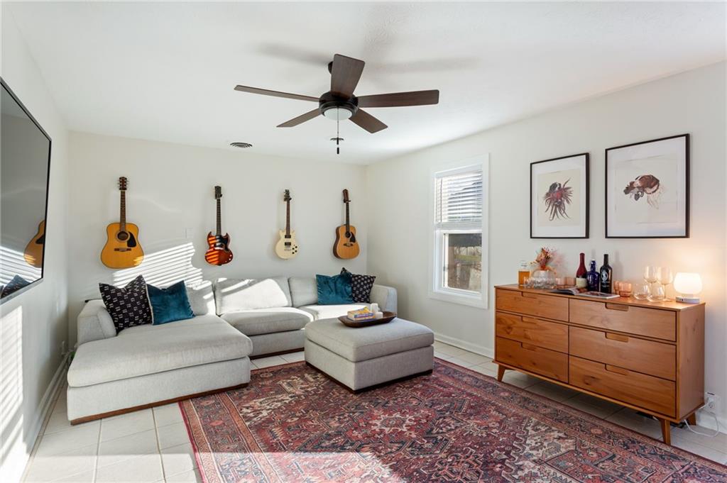 1060 McLinden Avenue SE