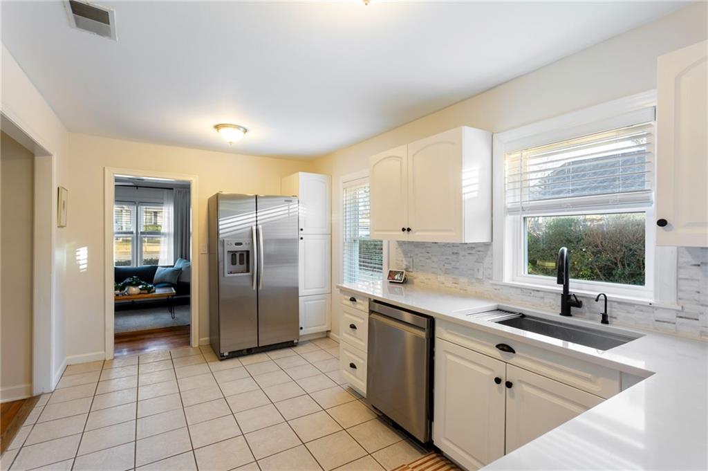 1060 McLinden Avenue SE