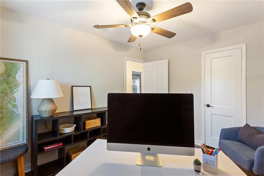 1060 McLinden Avenue SE