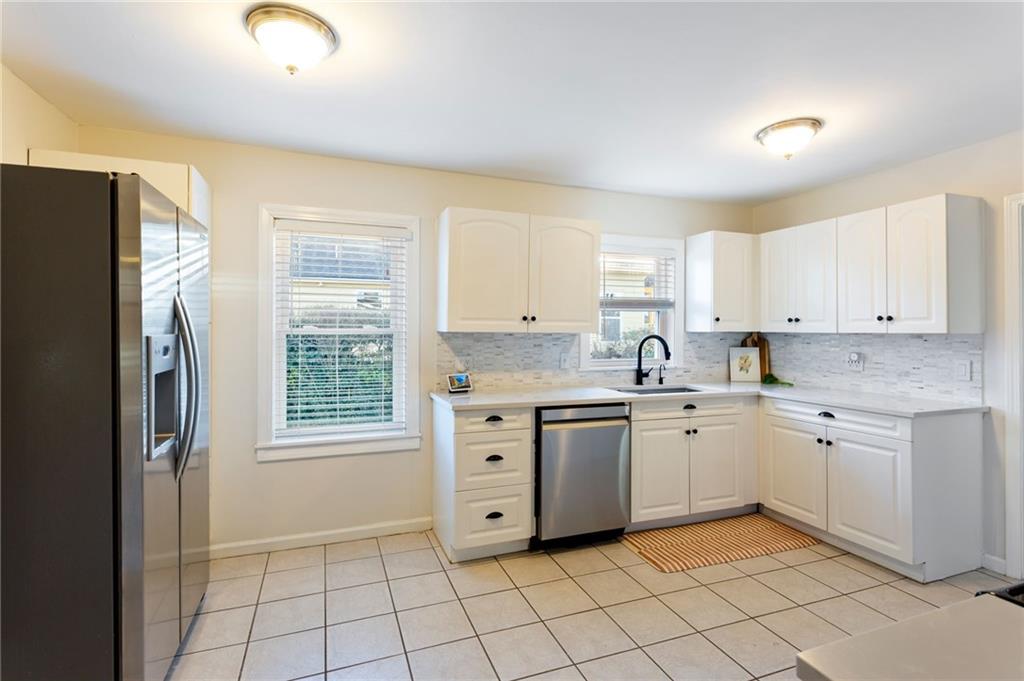 1060 McLinden Avenue SE