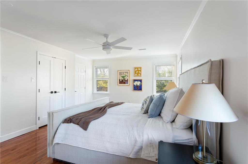 1060 McLinden Avenue SE