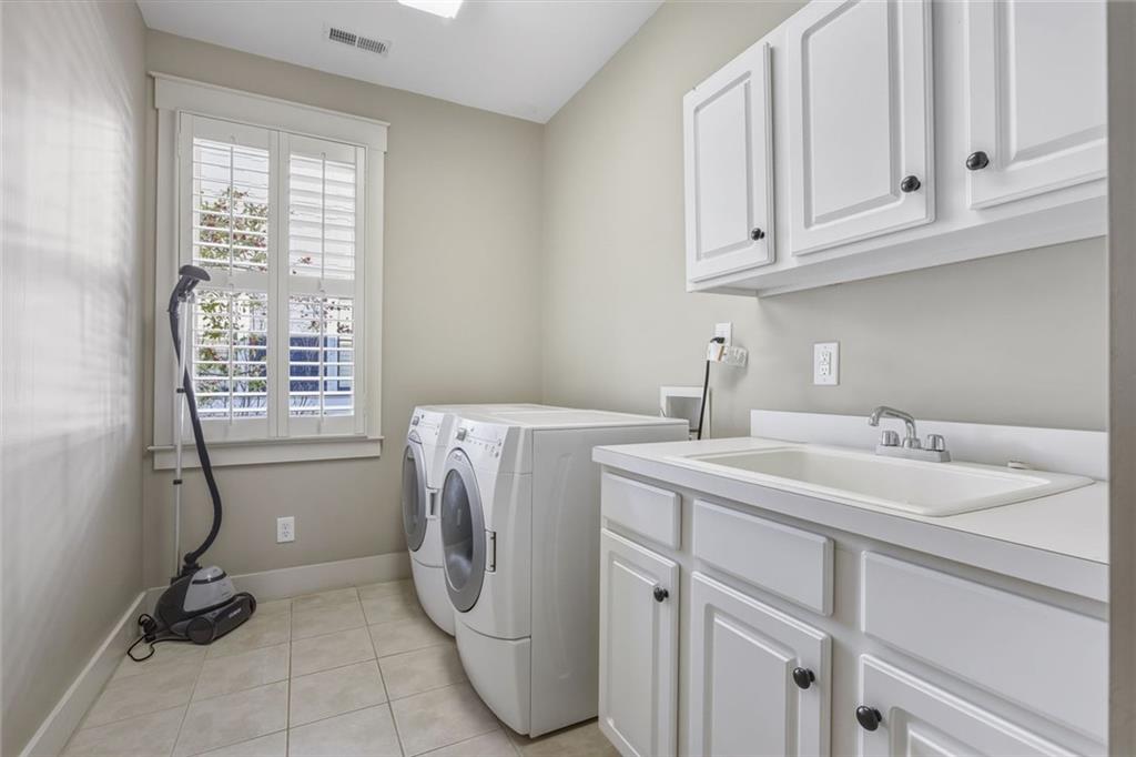 3208 King Springs Road SE