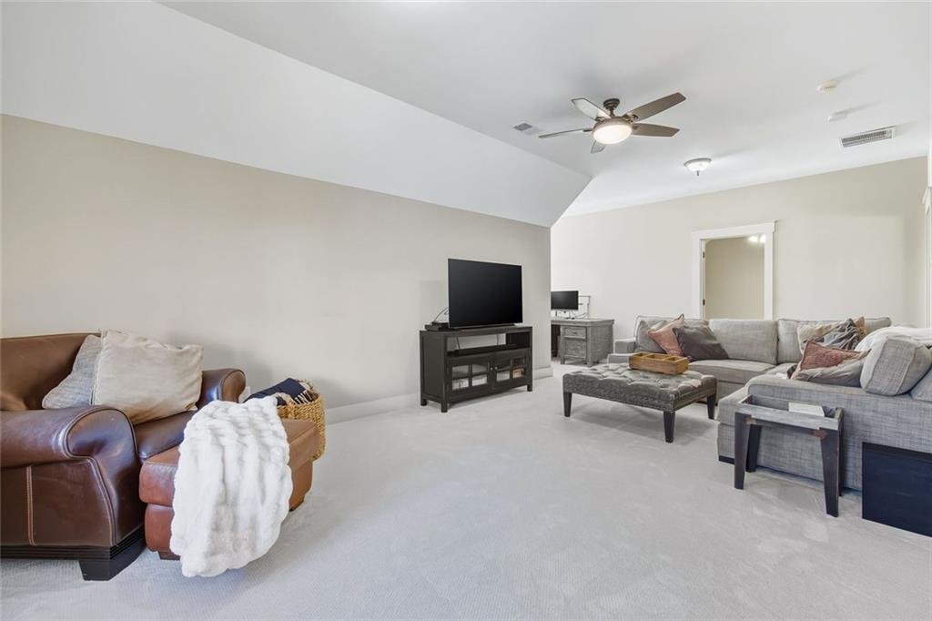 3208 King Springs Road SE