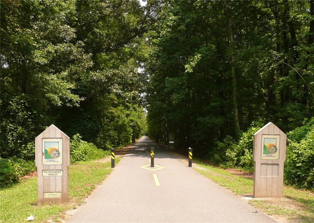 3208 King Springs Road SE