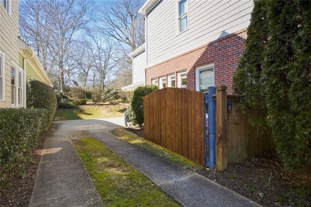 3208 King Springs Road SE